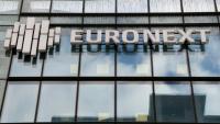 La façade du bâtiment d’Euronext dans le quartier d’affaires de La Défense, à l’ouest de Paris, le 9 octobre 2025.