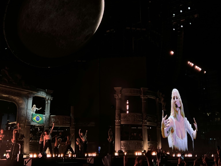 La pop star américaine Lady Gaga lors de son concert sur la plage de Copacabana à Rio de Janeiro, au Brésil, le 3 mai 2025