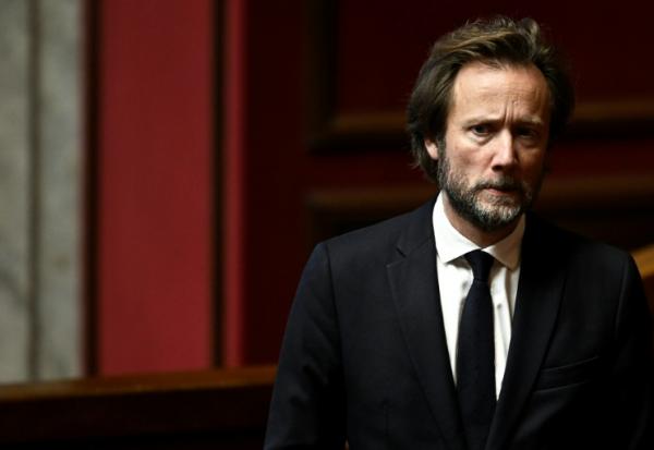 Le patron des députés PS Boris Vallaud à l'Assemblée nationale à Paris le 10 décembre 2025