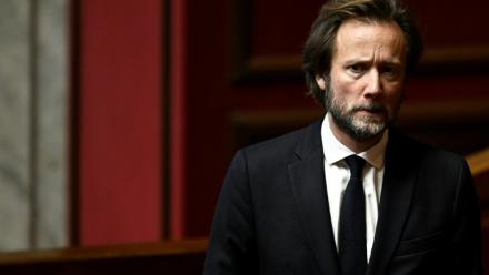 Le patron des députés PS Boris Vallaud à l'Assemblée nationale à Paris le 10 décembre 2025