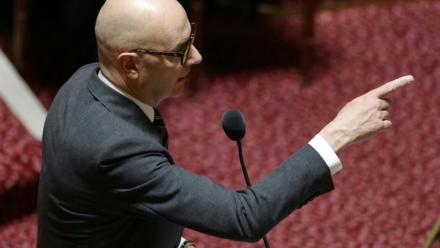 Le ministre de l'Economie Roland Lescure, au Sénat le 26 novembre 2025 à Paris.