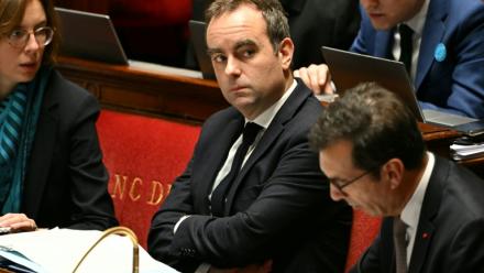 Le Premier ministre Sébastien Lecornu, à l'Assemblée nationale le 3 décembre 2025 lors de la discussion du budget de Sécurité sociale LORS DE LA DISCUSSIONDU BUDGET DE LA S 