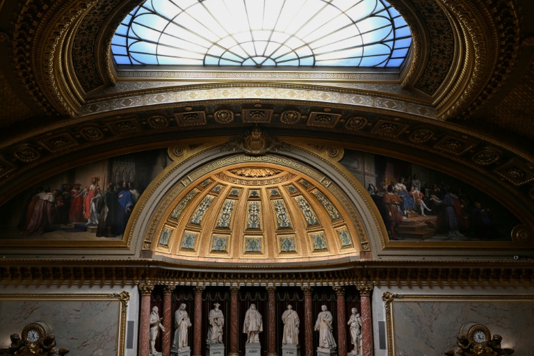 Le Sénat s'est opposé mardi soir à la suspension de la réforme des retraites