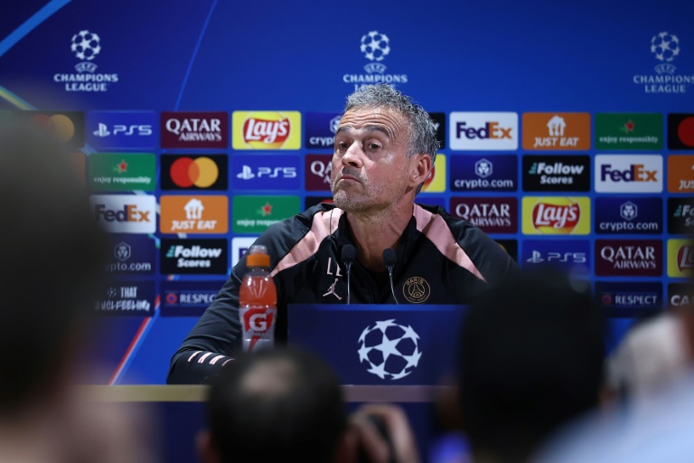 L'entraîneur espagnol du Paris SG, Luis Enrique, en conférence de presse à Poissy le 6 mai 2025
