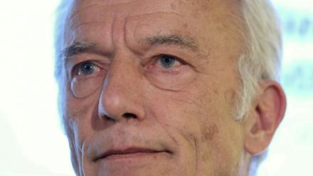 Le président du Medef Patrick Martin, lors d'une conférence de presse à Paris le 15 avril 2026.