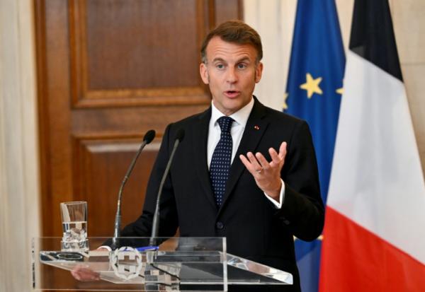 Le président Emmanuel Macron à Athènes le 25 avril 2026