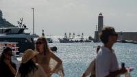 Des bateaux de pêcheurs en colère bloquent le port de Nice, le 17 septembre 2026