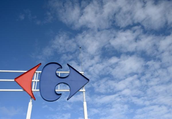 Logo Carrefour, à Rennes, le 25 février 2021. 