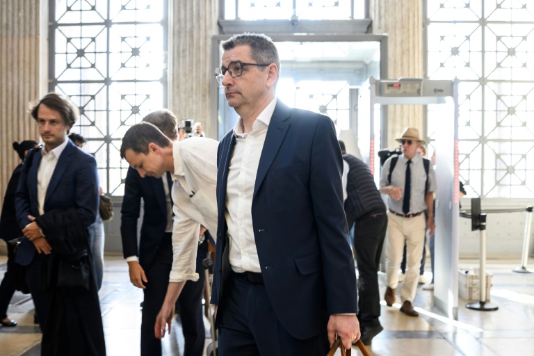 Après un passage en prison et privé de son mandat de maire de Saint-Etienne, Gaël Perdriau a promis de présenter 