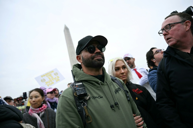 L'ancier chef de la milice d'extrême droite Proud Boys lors d'une manifestation à Washington, le 6 janvier 2026