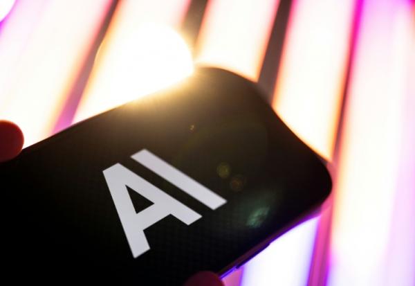 L'assistant d'intelligence artificielle d'Anthropic, Claude, collabore avec les équipes de recherche de l'entreprise
