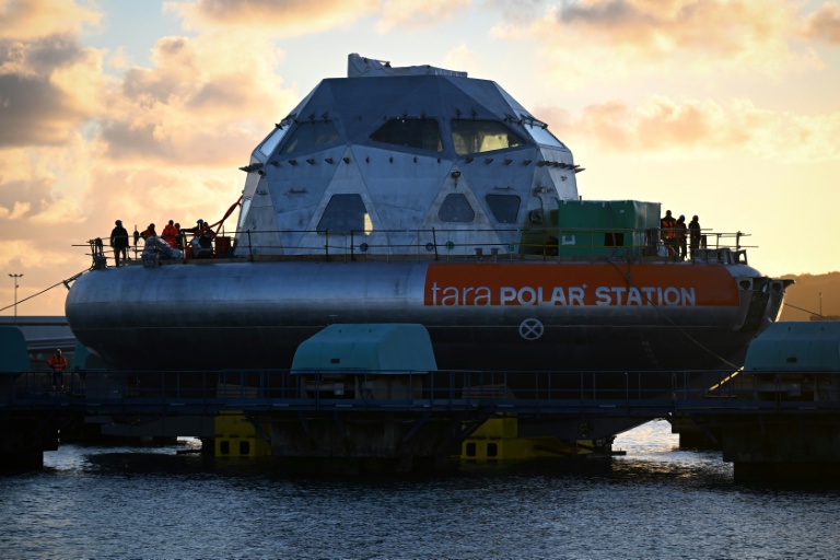 La Tara Polar station, observatoire scientifique en aluminium capable de dériver sur la banquise, le 1er octobre 2024 à Cherbourg 