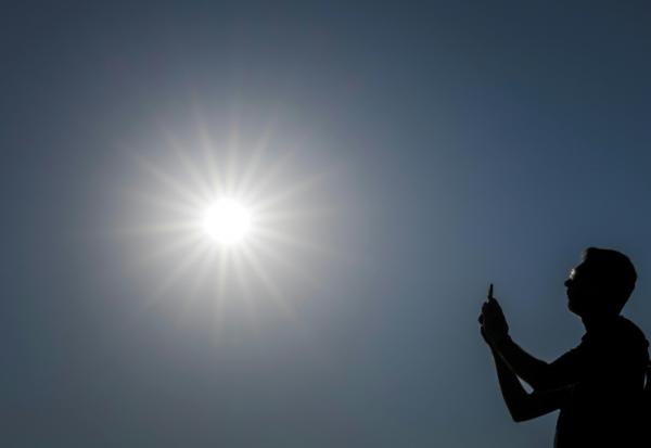 La quantité de chaleur accumulée par la terre a atteint un niveau record en 2025, avec des conséquences à craindre pour des centaines, voire des milliers d'années, alerte l'Organisation météorologique mondiale