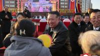 Le dirigeant nord-coréen Kim Jong Un inaugure un quartier résidentiel à Pyongyang, le 16 février 2026