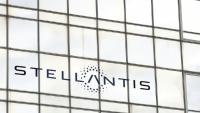 Stellantis a annoncé jeudi une perte nette de 22,3 milliards d'euros