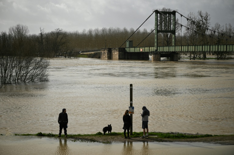 La Garonne en crue à Marmandes, dans le Lot-et-Garonnes