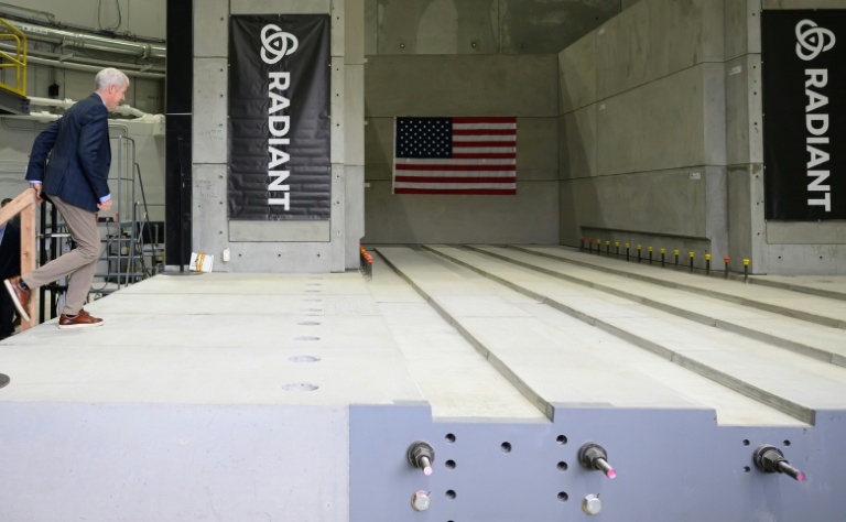 Le ministre américain de l'Energie Chris Wright visite un nouveau réacteur nucléaire au Idaho National Laboratory, à l'ouest d'Idaho Falls, le 25 juin 2026
