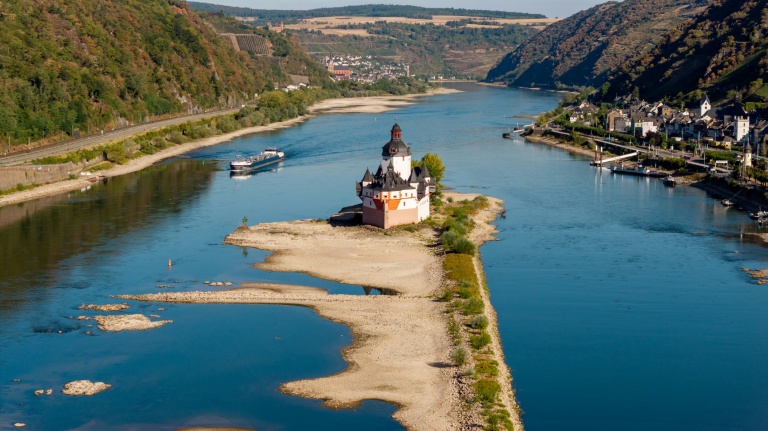 Le château de Pfalzgrafenstein sur le Rhin, dans l'Ouest de l'Allemagne, le 14 août 2026