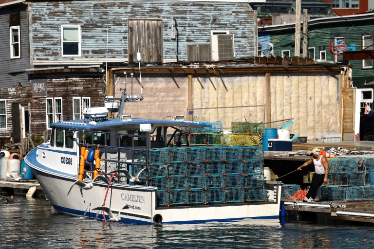 Un bateau de pêche rentre au port de Portland, dans le Maine (nord-est des États-Unis) après une matinée en mer, le 12 octobre 2026
