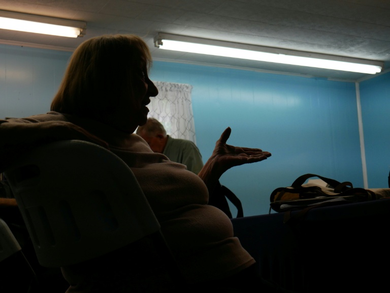 Debbie Wills, coordinatrice du Black Lung Program au Valley Health System, lors d'une réunion, le 13 août 2026 à Cabin Creek, en Virginie-Occidentale