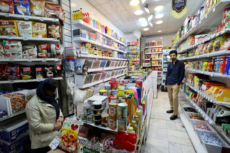 Un commerce du Grand Bazar de Téhéran, le 30 mars 2026 en Iran