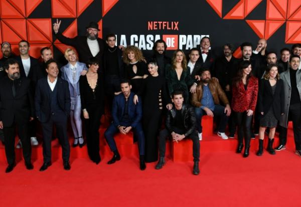 Les acteurs de la série "Casa de Papel" le 30 novembre 2021 à Madrid, en Espagne