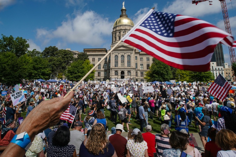 Des manifestants opposés aux politiques de Donald Trump à Atlanta, dans le sud-est des Etats-Unis, le 14 juin 2025