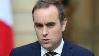 Le Premier ministre Sébastien Lecornu s'exprime le 3 octobre 2025 à l'Hôtel Matignon à Paris