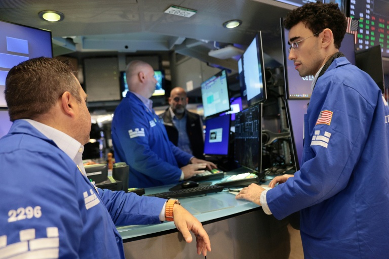 Traders sur le New York Stock Exchange le 14 septembre 2026.