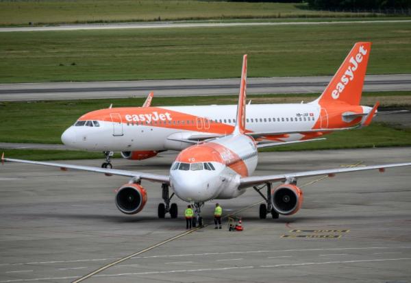 Des avions de la compagnie britannique EasyJet sur le tarmac de l'aéroport de Genève, le 11 juin 2026