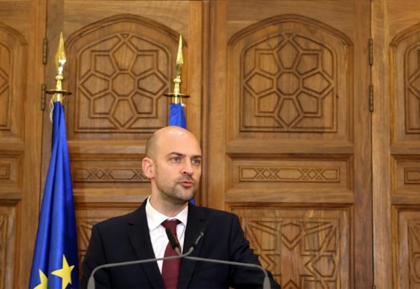 Le ministre français des Affaires étrangères Jean-Noël Barrot lors d'une conférence de presse à Beyrouth, le 6 février 2026 au Liban