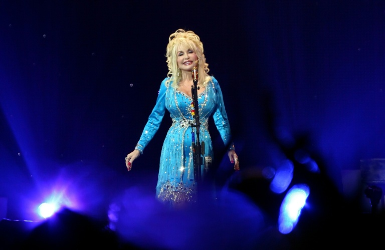 Dolly Parton se produit à Londres le 5 juillet 2008