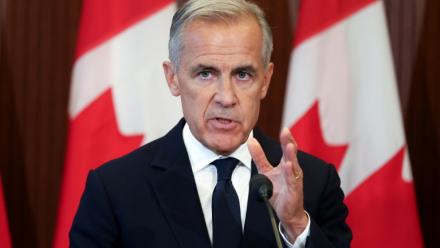 Le Premier ministre canadien Mark Carney lors d'une conférence de presse à Ottawa le 22 août 2026
