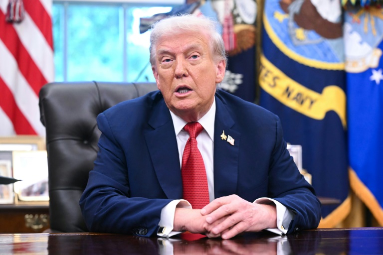Le président américain Donald Trump dans le Bureau ovale de la Maison Blanche, le 25 septembre 2025 à Washington