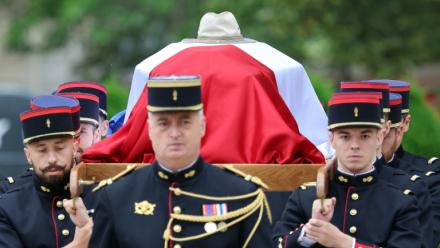Hommage national aux Invalides à Paris au philosophe et sociologue Edgar Morin, mort à 104 ans le 3 juin 2026