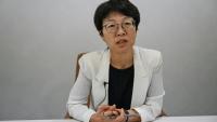 Kim Mi-Soon, responsable du Centre coréen de réponse aux crimes sexuels numériques, navigue sur internet le 2 juillet 2026 à Séoul 