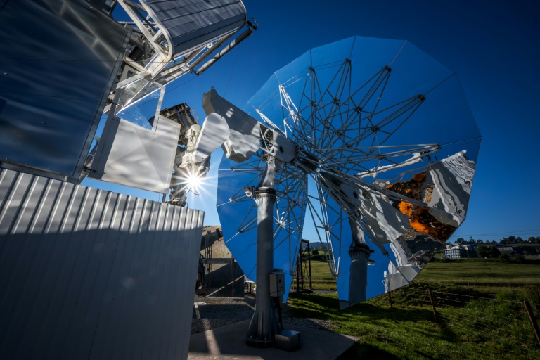 Un four solaire de la société Panatère à La Chaux-de-Fonds, en Suisse, le 2 octobre 2025