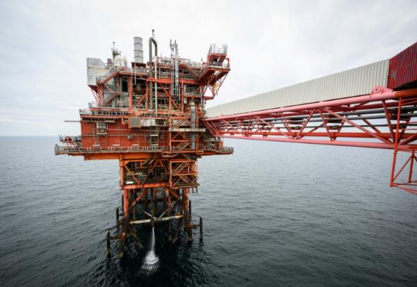 Une plateforme d'extraction en mer du Nord, le 17 juin 2024