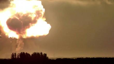 Capture d'écran d'une vidéo partagée sur les réseaux sociaux par @JConcilus et montrant l'explosion de la fusée New Glenn le 28 mai 2026 à Cap Canaveral en Floride