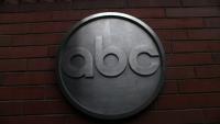 Le logo d’ABC devant le siège d’ABC, le 24 février 2010 à New York