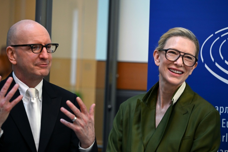 Le réalisateur Steven Soderbergh a fait également le déplacement à Bruxelles pour apporter son soutien au projet, auquel il a dit participer 