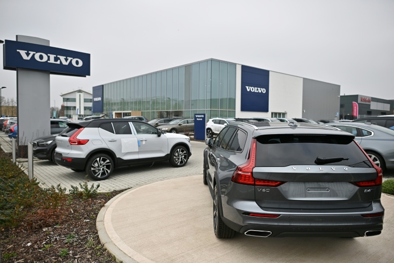 Une concession Volvo à Reading, à l'ouest de Londres, le 2 mars 2021