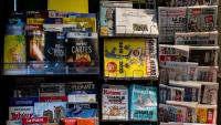 Dans un kiosque à journaux, à Paris, le 6 janvier 2025