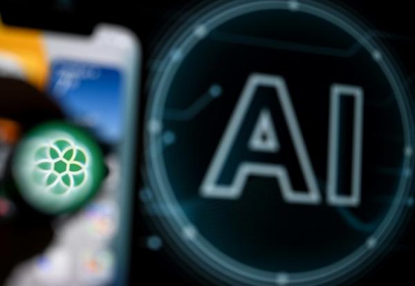 OpenAI, créateur de ChatGPT, a confirmé mardi ralentir le développement de son modèle d'intelligence artificielle le plus avancé et durcir ses contrôles internes