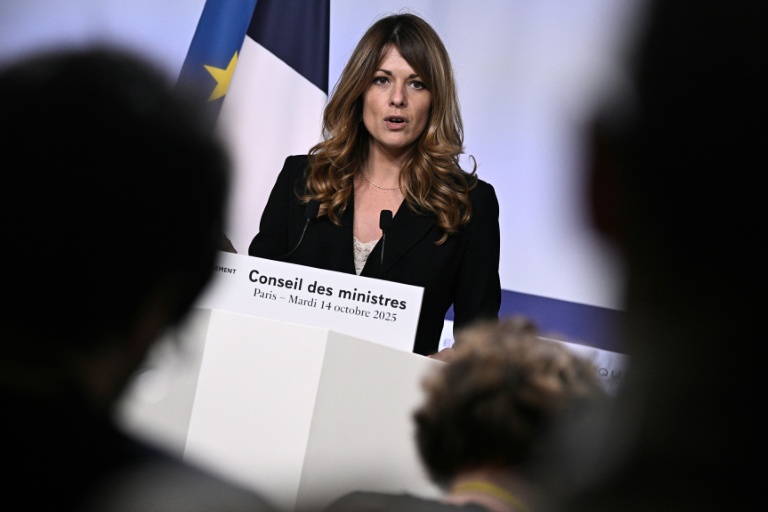 La porte-parole du gouvernement Maud Bregeon après le conseil des ministres à Paris, le 14 octobre