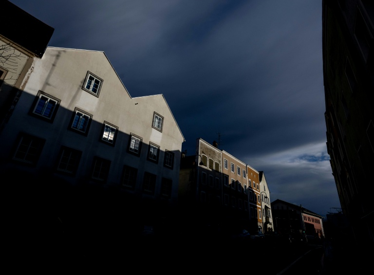 La maison natale d'Adolf Hitler transformée en commissariat de police, le 17 février 2026 à Braunau-am-Inn, dans le nord de l'Autriche 