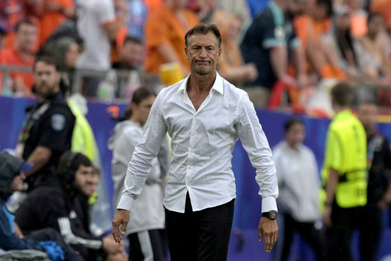 Le Français Hervé Renard lors de son passage éclair à la tête de la sélection tunisienne, pendant le Mondial, face aux Pays-Bas, le 25 juin 2026 à Kansas City