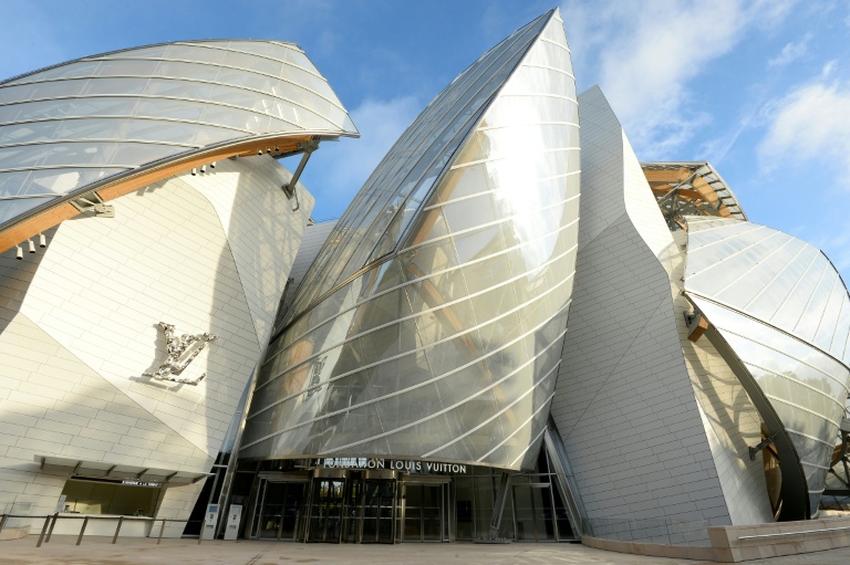 La Fondation Louis Vuitton réalisée par l'architecte américano-canadien Frank Gehry, le 17 octobre 2014 à Paris