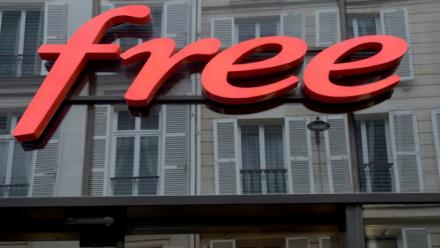 La Commission nationale de l'informatique et des libertés (Cnil) a infligé 27 millions d'euros d'amende à Free Mobile et 15 millions à Free après un vol massif de données de clients en 2024