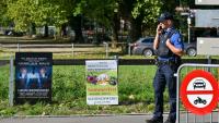 Un policier sécurise les lieux après une fusillade lors d'une rave-party à Aarau, dans le nord de la Suisse, le 30 août 2026